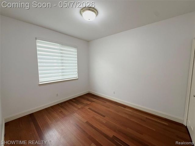 22150 Abington Drive, Farmington Hills, MI 48335