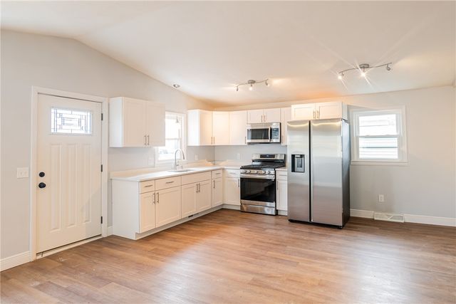 60 Ophelia Street, Providence, RI 02909