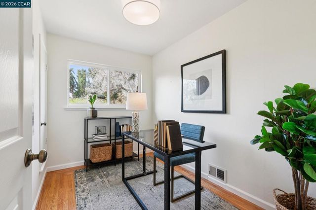 1315 1315 El Curtola, Lafayette, CA 94549