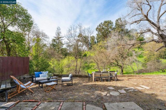 1315 1315 El Curtola, Lafayette, CA 94549