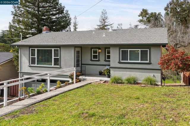 1315 1315 El Curtola, Lafayette, CA 94549