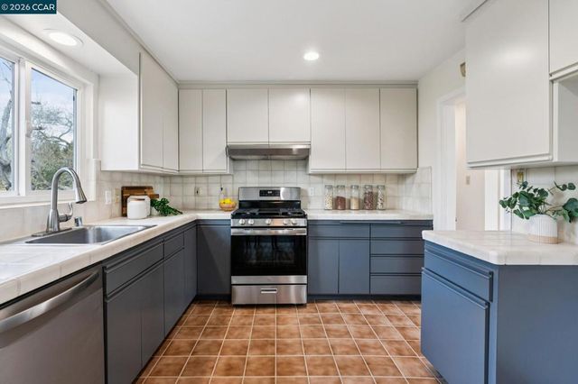 1315 1315 El Curtola, Lafayette, CA 94549