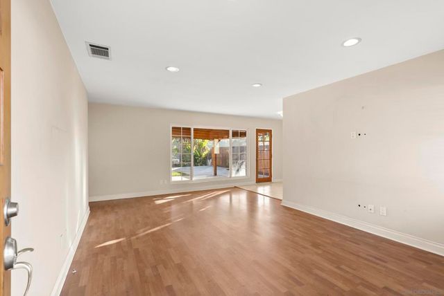 7225 Baldrich St, La Mesa, CA 91942