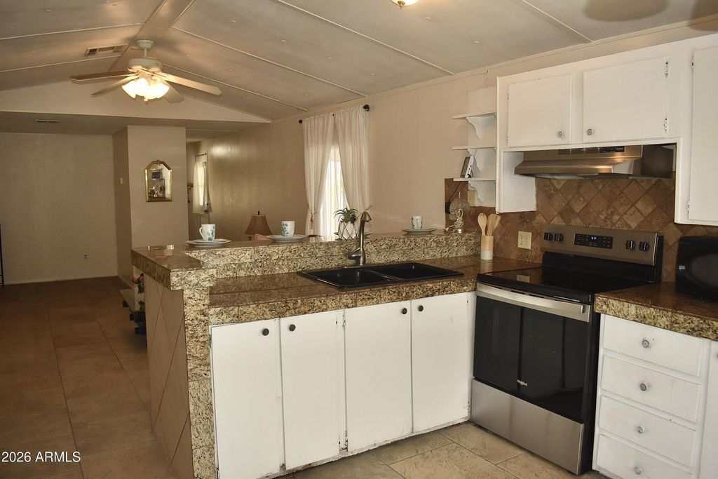 6227 N Litchfield Road 18, Litchfield Park, AZ 85340 — photo 4