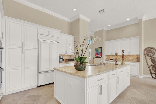 13872 Degas Drive E, Palm Beach Gardens, FL 33410