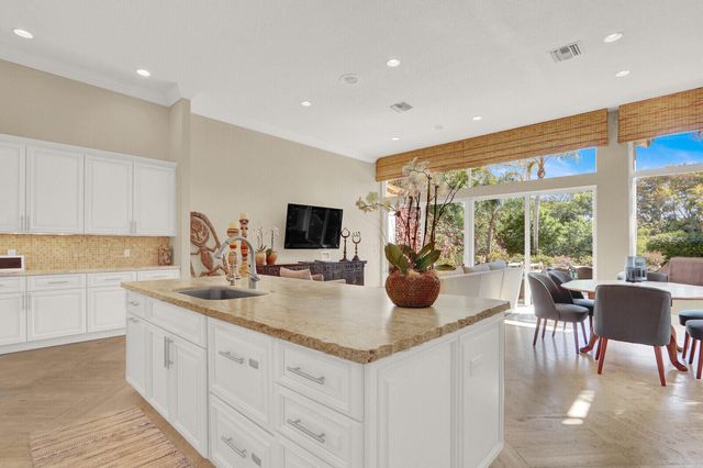 13872 Degas Drive E, Palm Beach Gardens, FL 33410