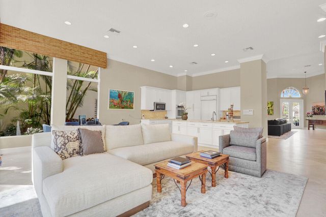 13872 Degas Drive E, Palm Beach Gardens, FL 33410