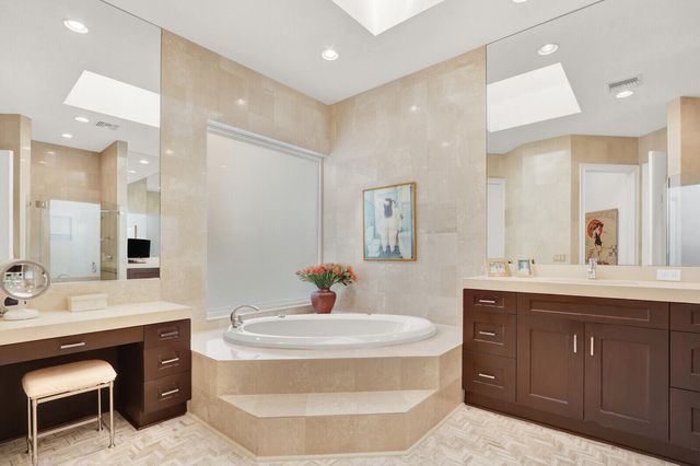 13872 Degas Drive E, Palm Beach Gardens, FL 33410