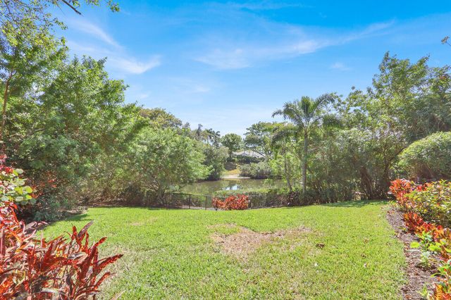 13872 Degas Drive E, Palm Beach Gardens, FL 33410