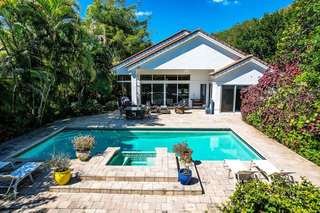 13872 Degas Drive E, Palm Beach Gardens, FL 33410