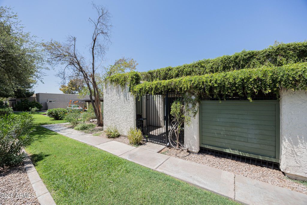625 S ALLRED Drive, Tempe, AZ 85288