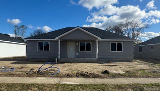 23270 Wellington Avenue, Warren, MI 48089
