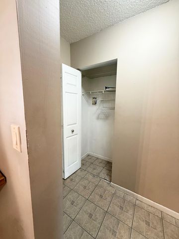 930 SW 9th Street Circle 205, Boca Raton, FL 33486