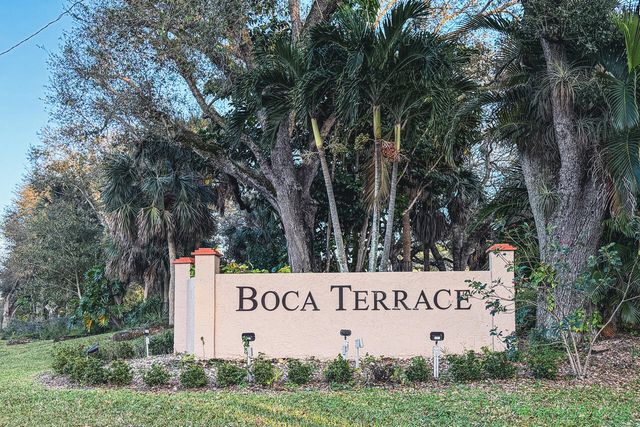 930 SW 9th Street Circle 205, Boca Raton, FL 33486