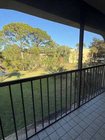 930 SW 9th Street Circle 205, Boca Raton, FL 33486