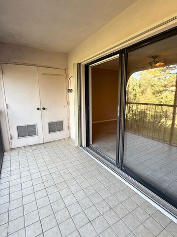 930 SW 9th Street Circle 205, Boca Raton, FL 33486