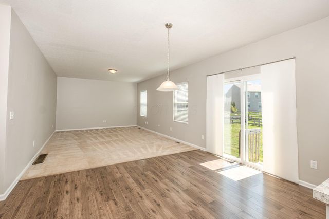 7995 Narrow Leaf Drive, Blacklick, OH 43004