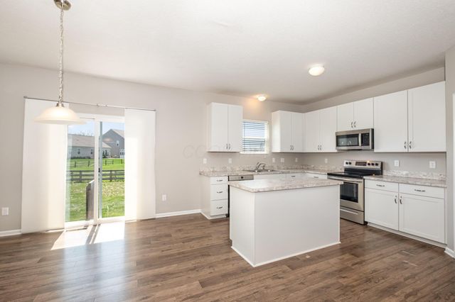 7995 Narrow Leaf Drive, Blacklick, OH 43004