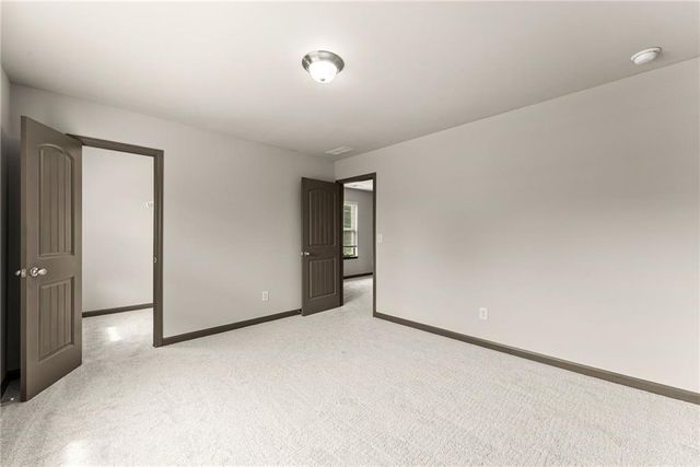 872 Whitfield Oak Road, Auburn, GA 30011