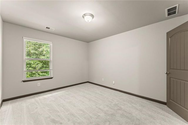 872 Whitfield Oak Road, Auburn, GA 30011