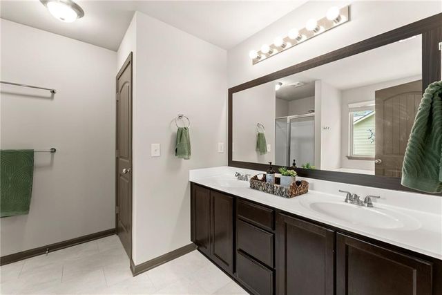 872 Whitfield Oak Road, Auburn, GA 30011