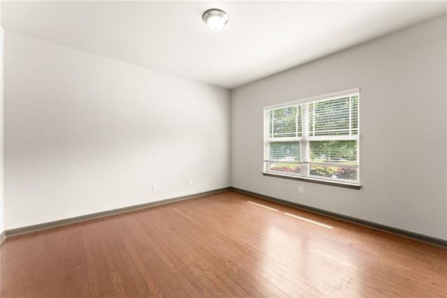 872 Whitfield Oak Road, Auburn, GA 30011