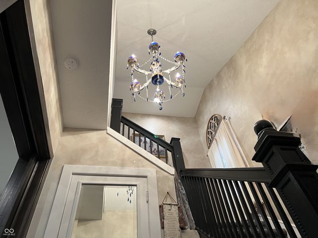 70 S 9th Avenue, Beech Grove, IN 46107