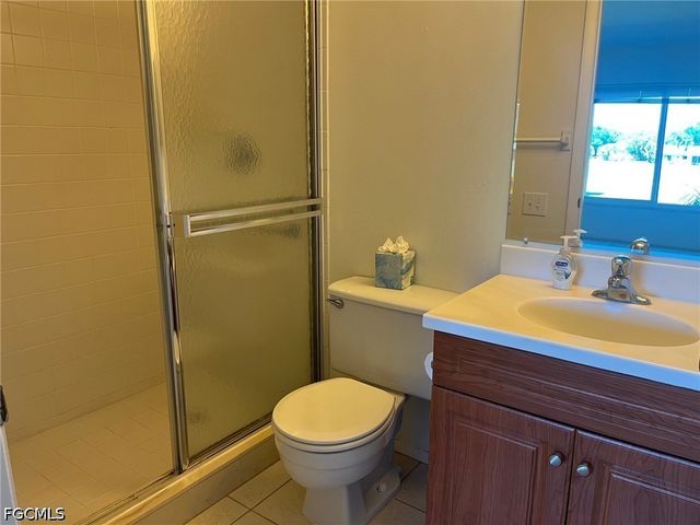 7402 Lake Breeze DR 202, Fort Myers, FL 33907