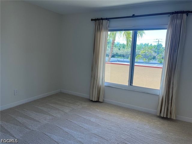 7402 Lake Breeze DR 202, Fort Myers, FL 33907