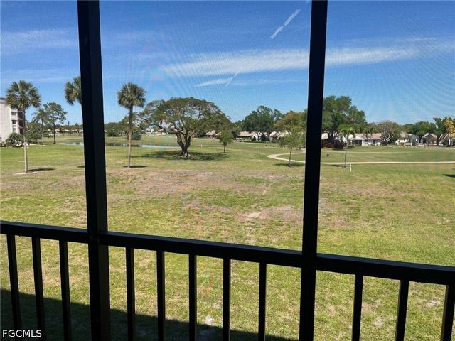 7402 Lake Breeze DR 202, Fort Myers, FL 33907