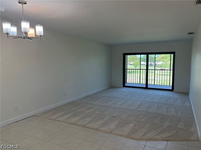7402 Lake Breeze DR 202, Fort Myers, FL 33907