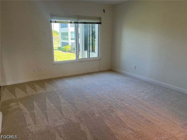 7402 Lake Breeze DR 202, Fort Myers, FL 33907