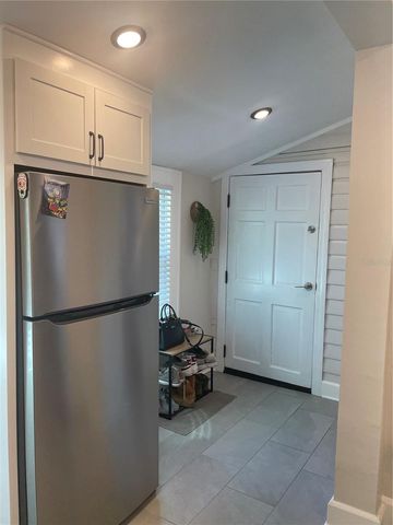 2624 12TH STREET N 2, St Petersburg, FL 33704