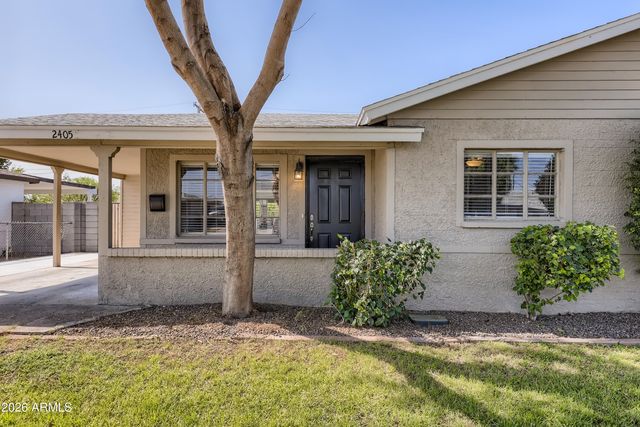 2405 W CITRUS Way, Phoenix, AZ 85015