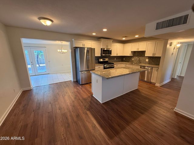 2405 W CITRUS Way, Phoenix, AZ 85015