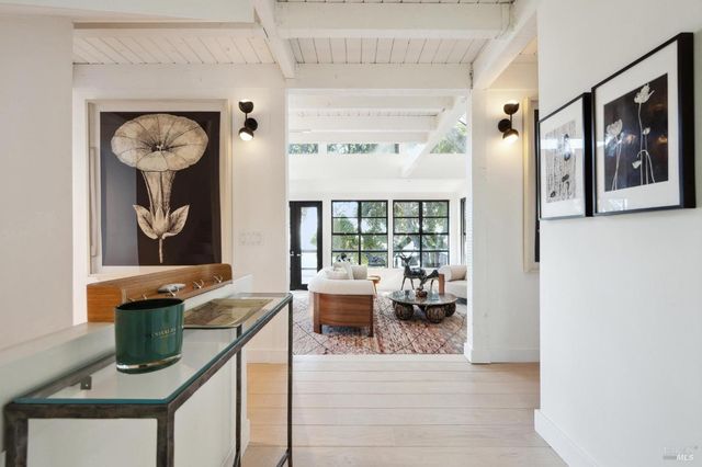 1090 Bart Rd, Sonoma, CA 95476