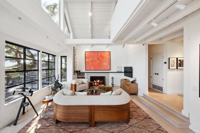 1090 Bart Rd, Sonoma, CA 95476