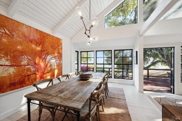 1090 Bart Rd, Sonoma, CA 95476