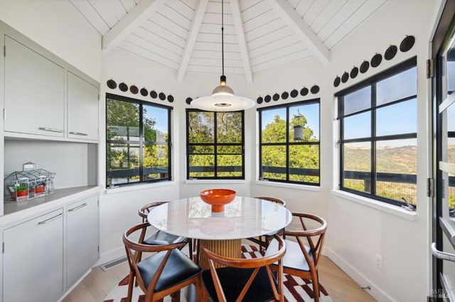 1090 Bart Rd, Sonoma, CA 95476