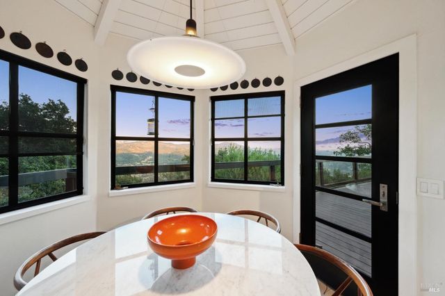 1090 Bart Rd, Sonoma, CA 95476