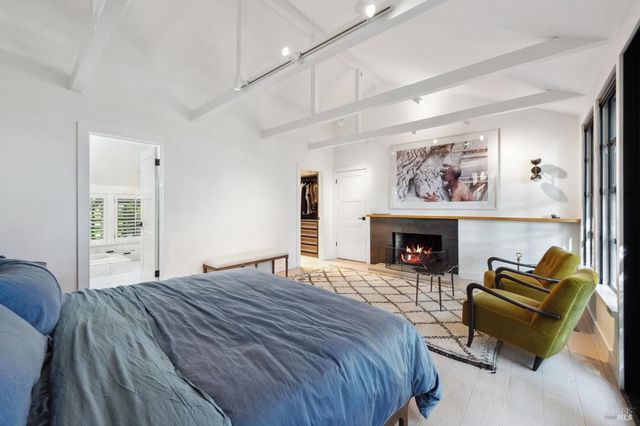 1090 Bart Rd, Sonoma, CA 95476