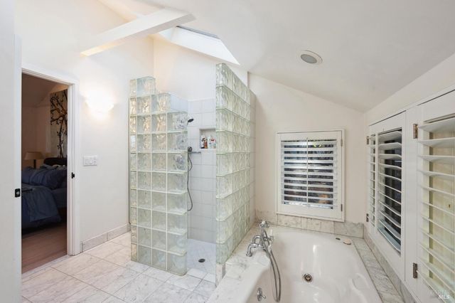 1090 Bart Rd, Sonoma, CA 95476