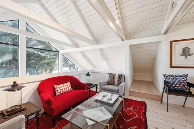 1090 Bart Rd, Sonoma, CA 95476