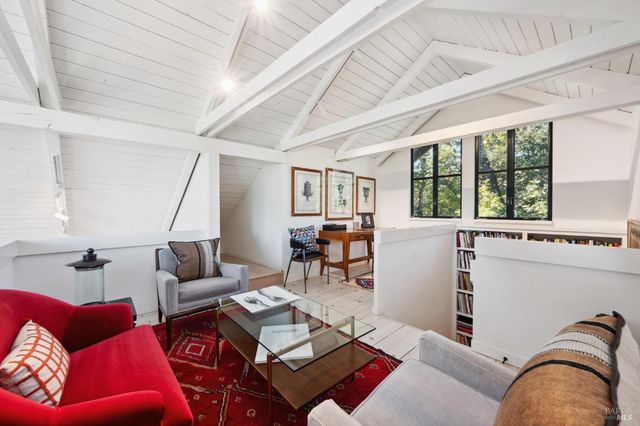 1090 Bart Rd, Sonoma, CA 95476