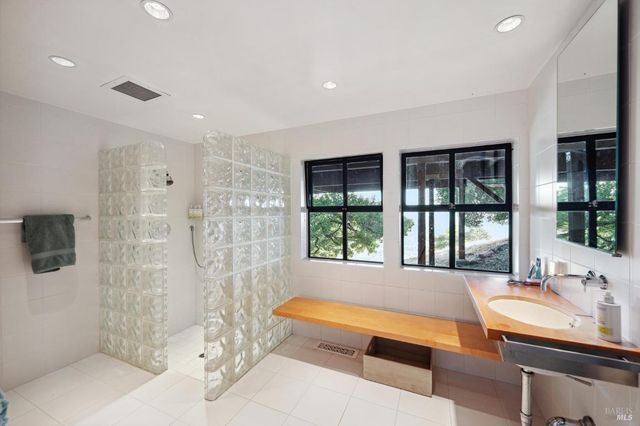 1090 Bart Rd, Sonoma, CA 95476