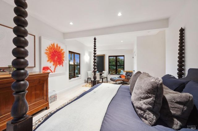 1090 Bart Rd, Sonoma, CA 95476