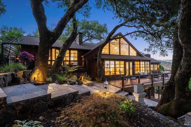 1090 Bart Rd, Sonoma, CA 95476