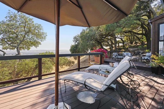 1090 Bart Rd, Sonoma, CA 95476