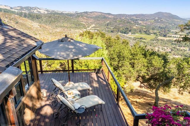 1090 Bart Rd, Sonoma, CA 95476