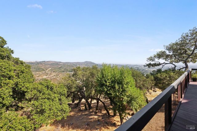 1090 Bart Rd, Sonoma, CA 95476